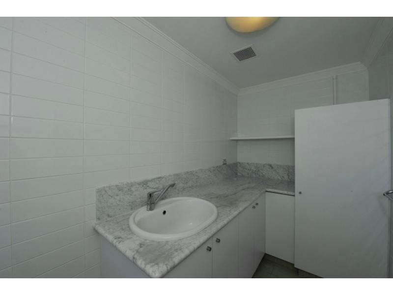 11/1 Breakwater Parade, Mandurah WA 6210