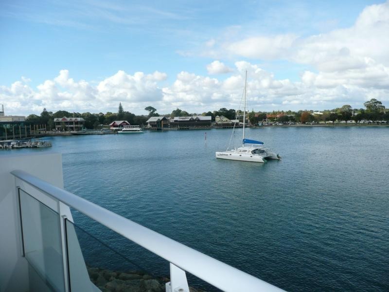 3/303 Marco Polo Drive, Mandurah WA 6210
