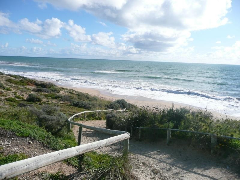 4/35b Halls Head Parade, Mandurah WA 6210