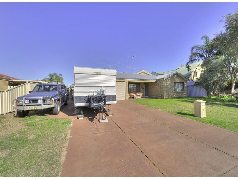 2 Socha Court, Greenfields WA 6210