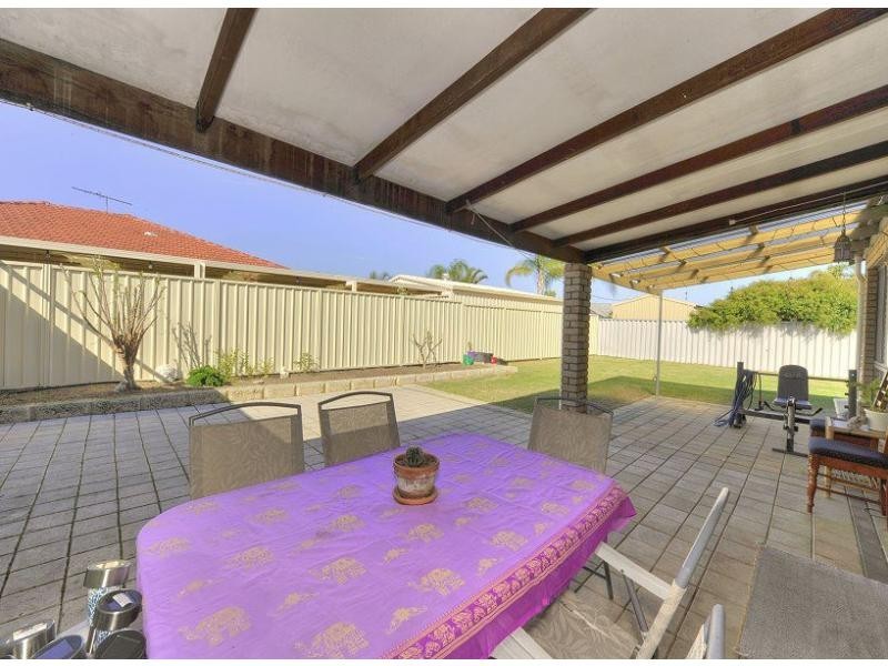 2 Socha Court, Greenfields WA 6210