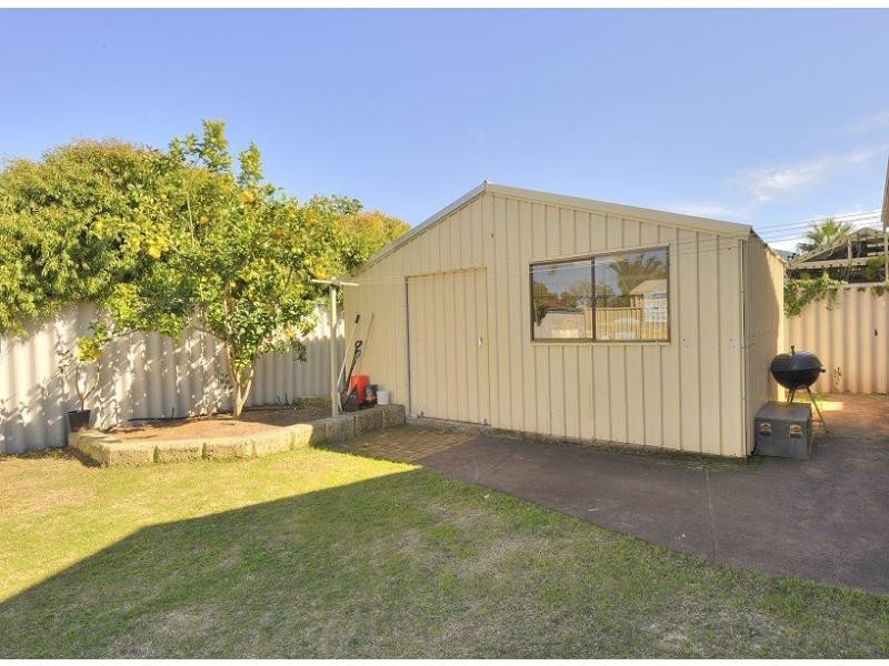 2 Socha Court, Greenfields WA 6210