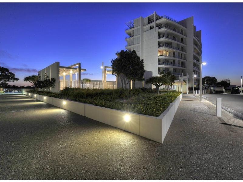 Unit 302/3 Marco Polo Drive, Mandurah WA 6210