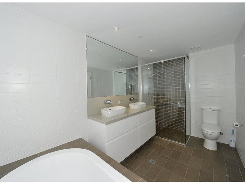 Unit 302/3 Marco Polo Drive, Mandurah WA 6210