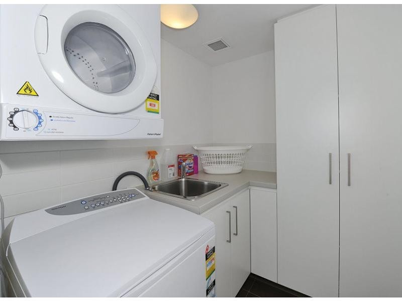 Unit 302/3 Marco Polo Drive, Mandurah WA 6210