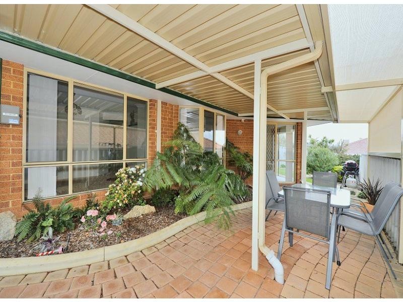 5A Fulmar Place, Halls Head WA 6210