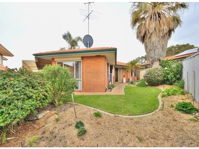 5A Fulmar Place, Halls Head WA 6210