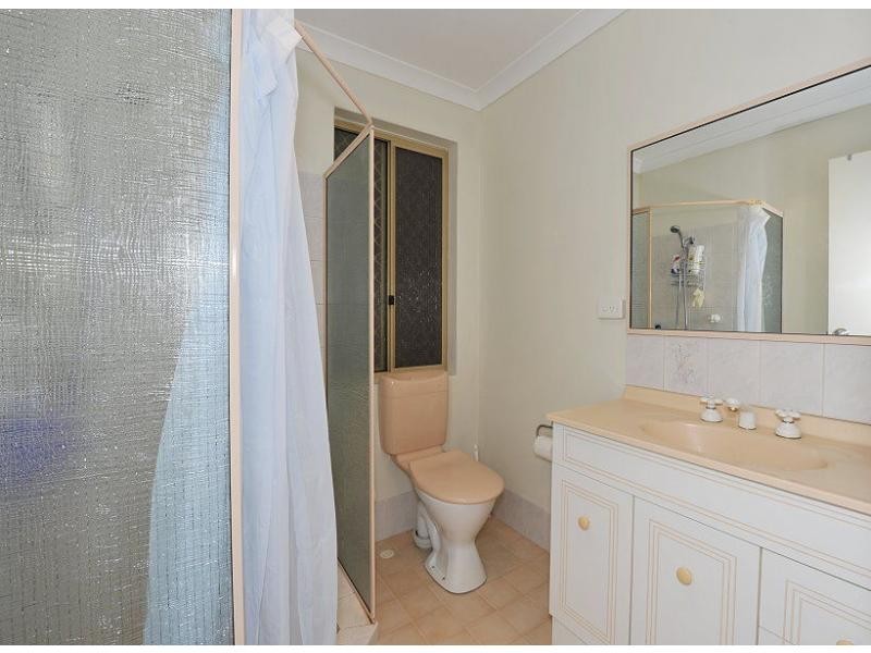 5A Fulmar Place, Halls Head WA 6210