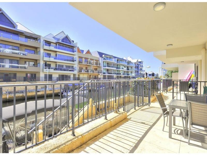 1/22 Treviso Mews, Mandurah WA 6210