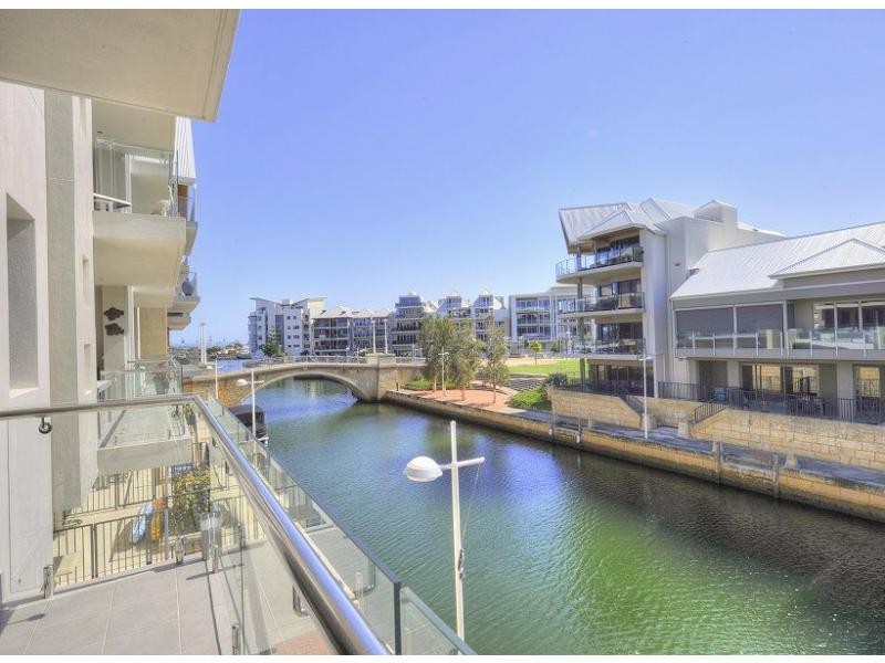 1/22 Treviso Mews, Mandurah WA 6210