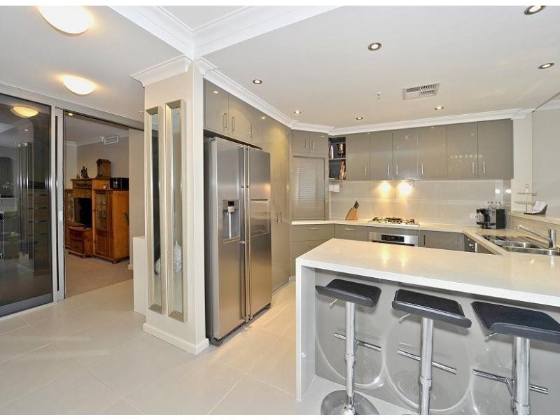 1/22 Treviso Mews, Mandurah WA 6210