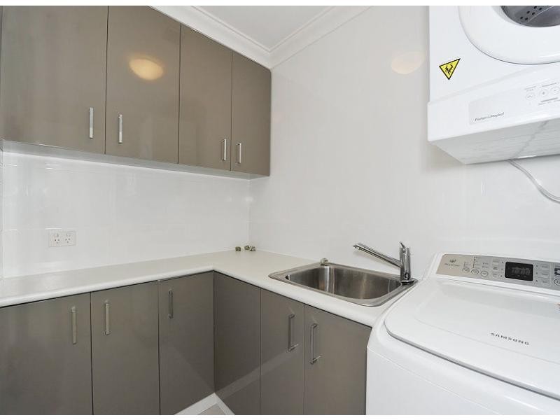 1/22 Treviso Mews, Mandurah WA 6210