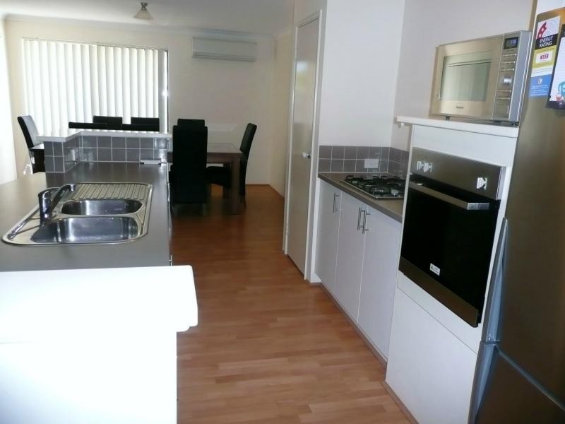 28 Len Howard Drive, Erskine WA 6210