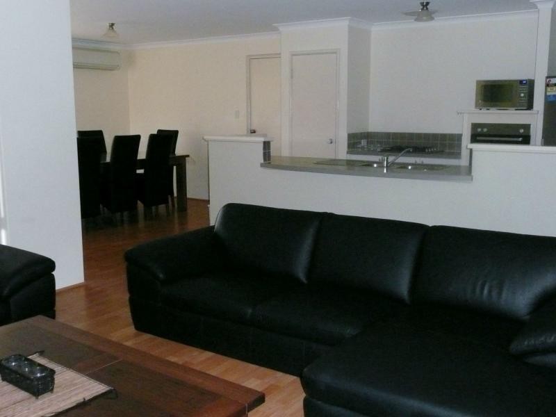 28 Len Howard Drive, Erskine WA 6210