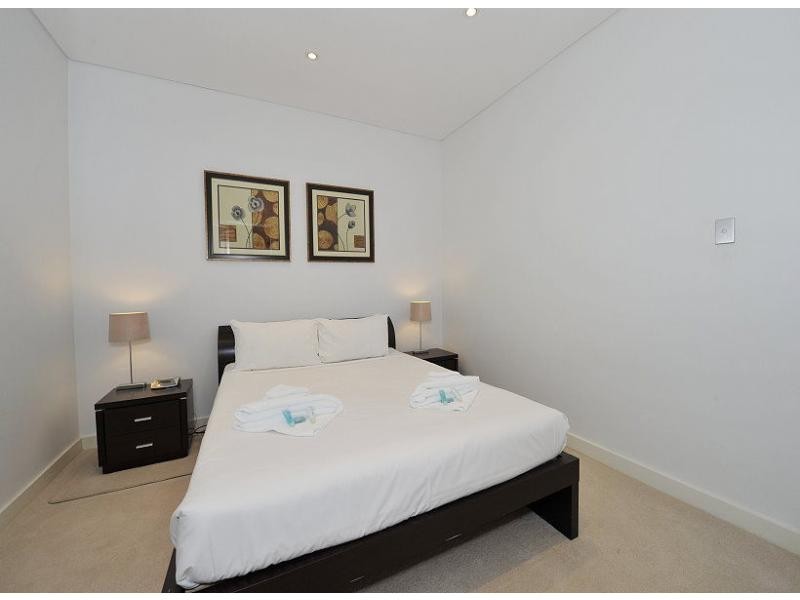 3302/16 Dolphin Drive, Mandurah WA 6210