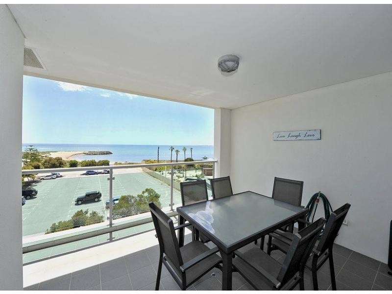 3302/16 Dolphin Drive, Mandurah WA 6210