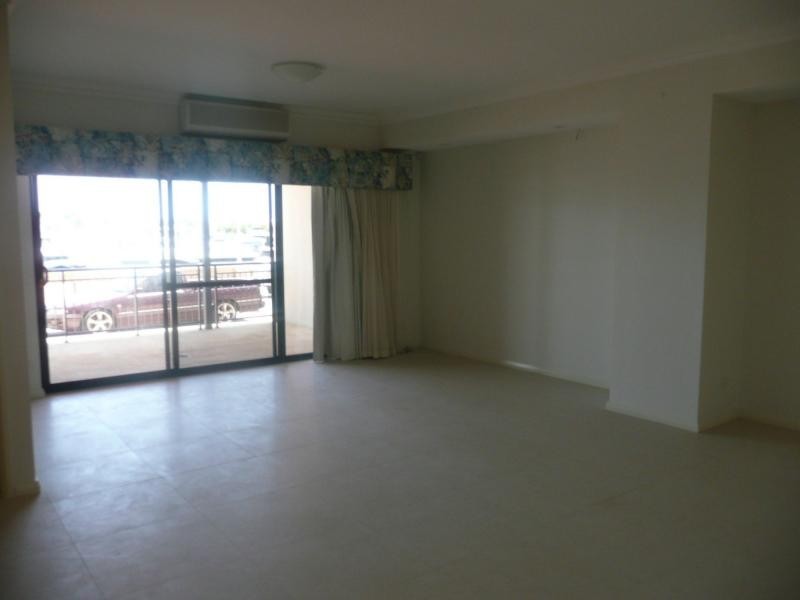 1/20 Spinnaker Quay, Mandurah WA 6210
