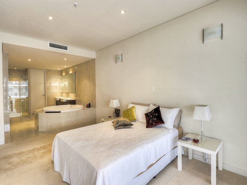 2/12 Torcello Mews, Mandurah WA 6210