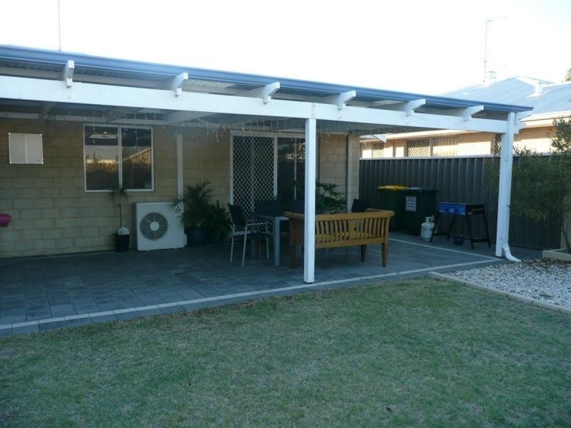 11 Reynolds Avenue, Greenfields WA 6210