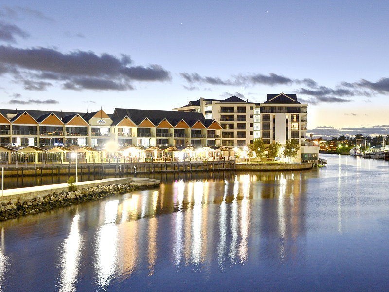 27/15 The Palladio, Mandurah WA 6210