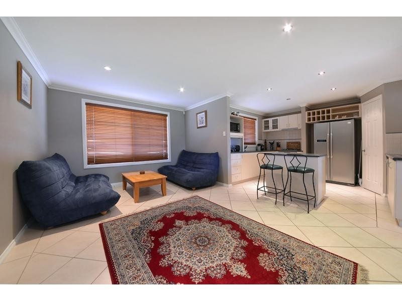8 Podman Turn, Madora Bay WA 6210