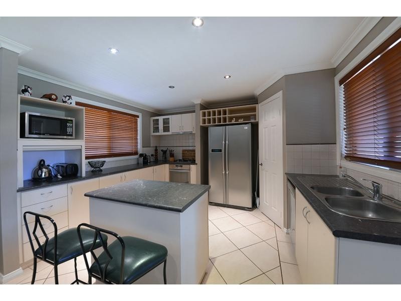 8 Podman Turn, Madora Bay WA 6210