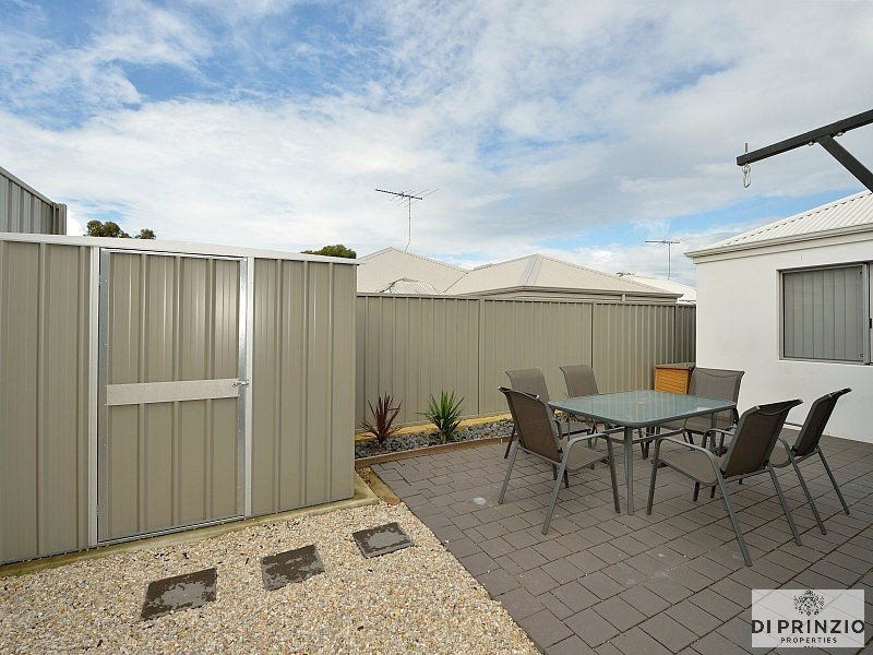 30 Bellerive Pass, Meadow Springs WA 6210