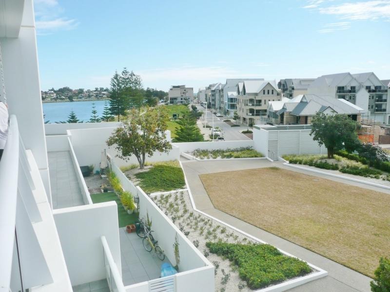 Unit 405/5 Marco Polo Drive, Mandurah WA 6210
