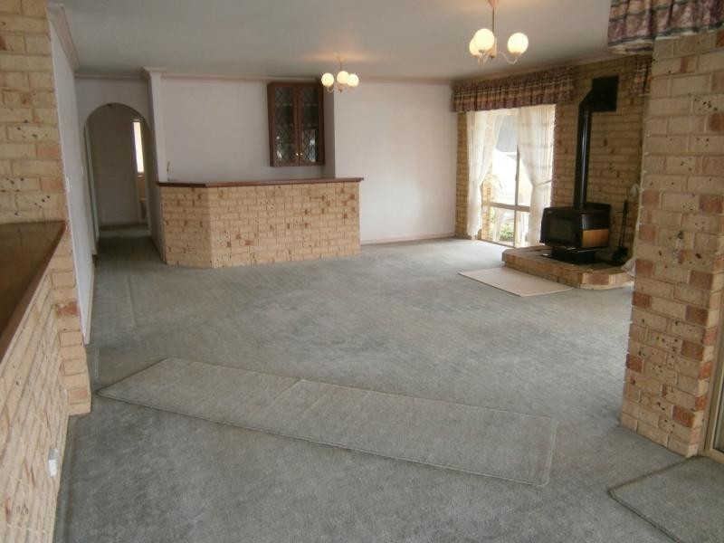 22 Warren Place, Dudley Park WA 6210