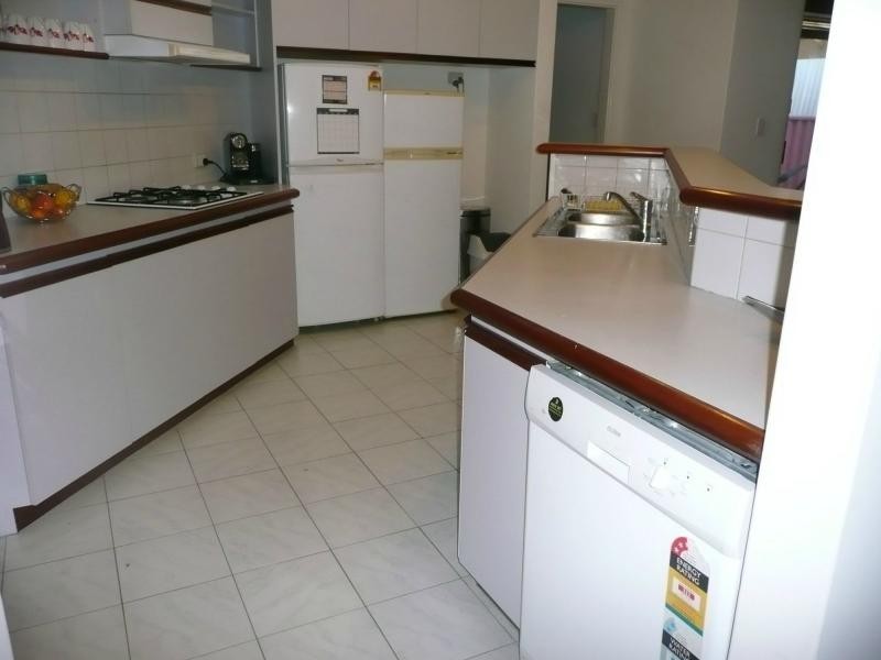 1 Planet Street, Dudley Park WA 6210