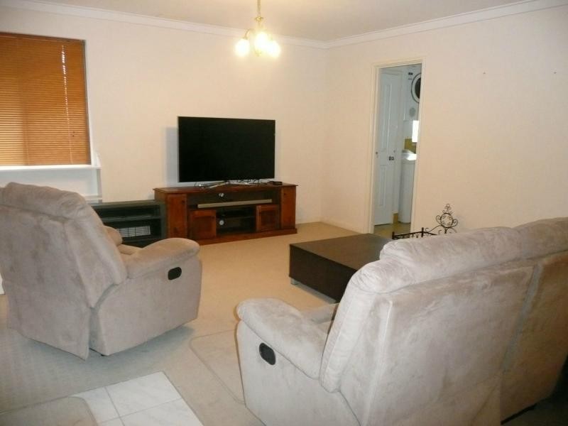 1 Planet Street, Dudley Park WA 6210