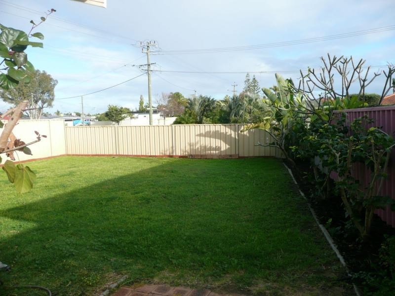 1 Planet Street, Dudley Park WA 6210