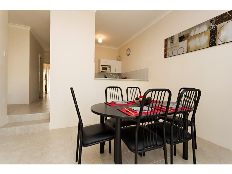 Unit 4/5-7 Oversby Street, Mandurah WA 6210