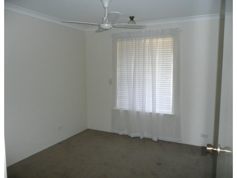 Unit 8/2 Loaring Street, Silver Sands WA 6210