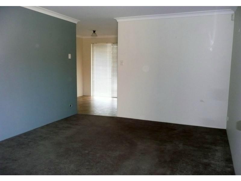 Unit 8/2 Loaring Street, Silver Sands WA 6210