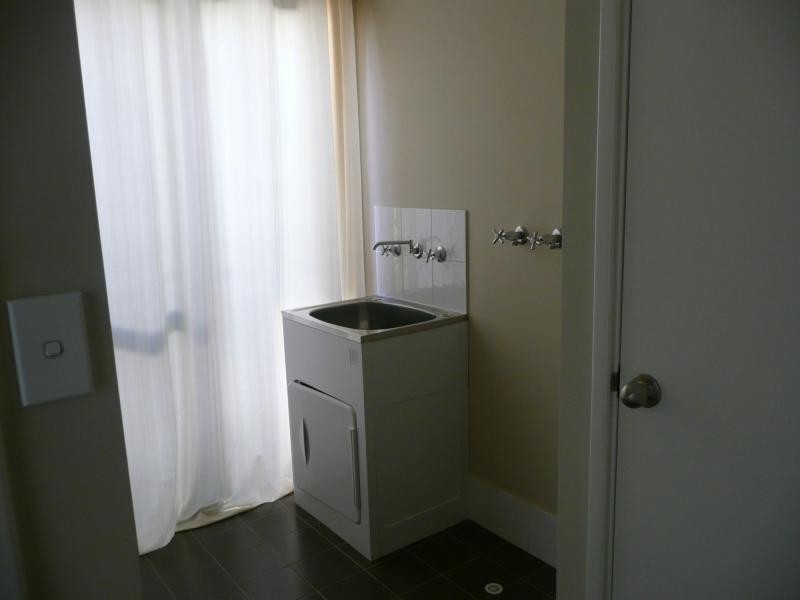 15 Highcliffe Circle, Lakelands WA 6180