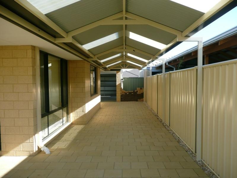 15 Highcliffe Circle, Lakelands WA 6180