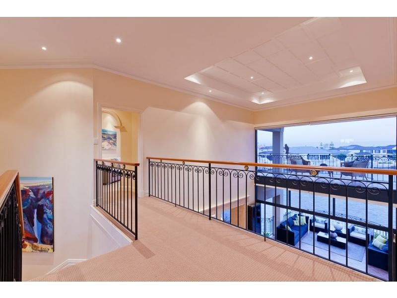 10 Santavea Mews, MANDURAH, Halls Head WA 6210