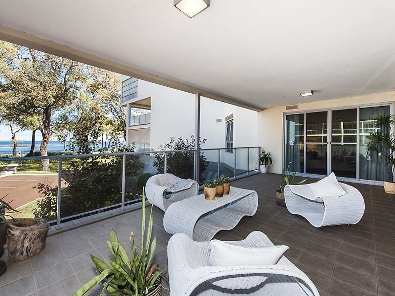 30 Sirrocco Drive, MANDURAH, Erskine WA 6210