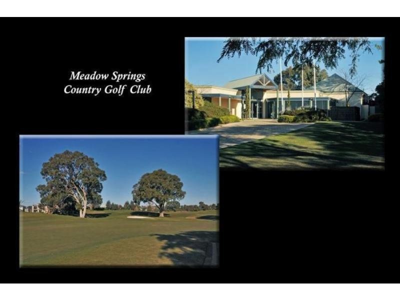 Unit 4/21 Pebble Beach Boulevard, Meadow Springs WA 6210