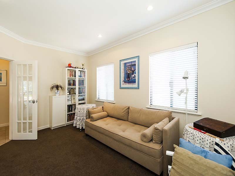 Unit 2/34 Village Mews, Wannanup WA 6210