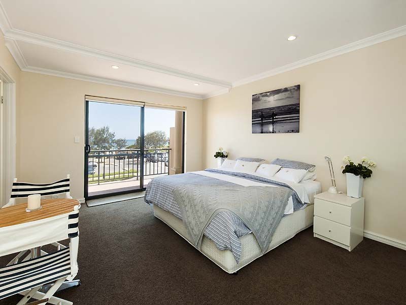 Unit 2/34 Village Mews, Wannanup WA 6210