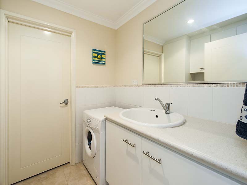 Unit 2/34 Village Mews, Wannanup WA 6210