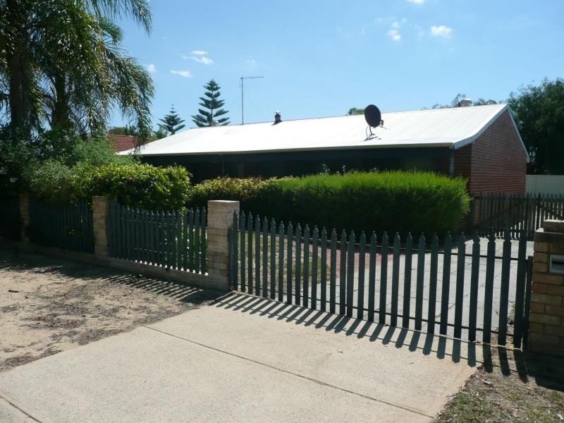 170 Wanjeep Road, Mandurah WA 6210