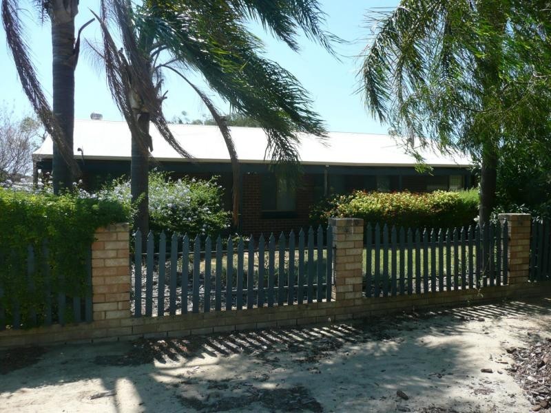 170 Wanjeep Road, Mandurah WA 6210