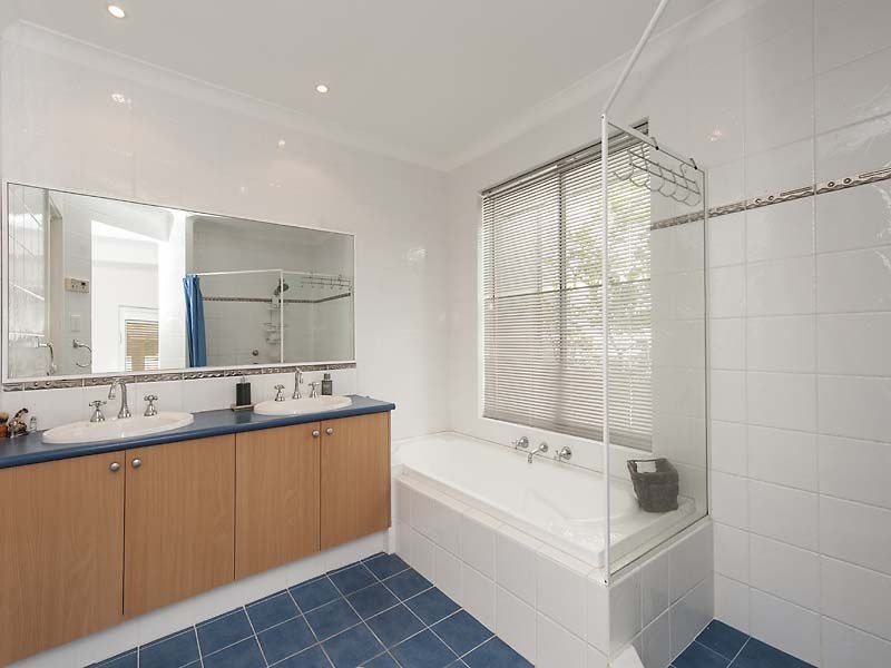 3 Onslow Court, Erskine WA 6210