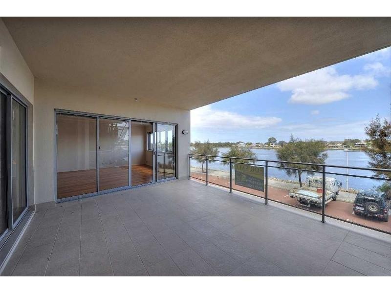 Unit 2/10 Galileo Loop, Mandurah WA 6210