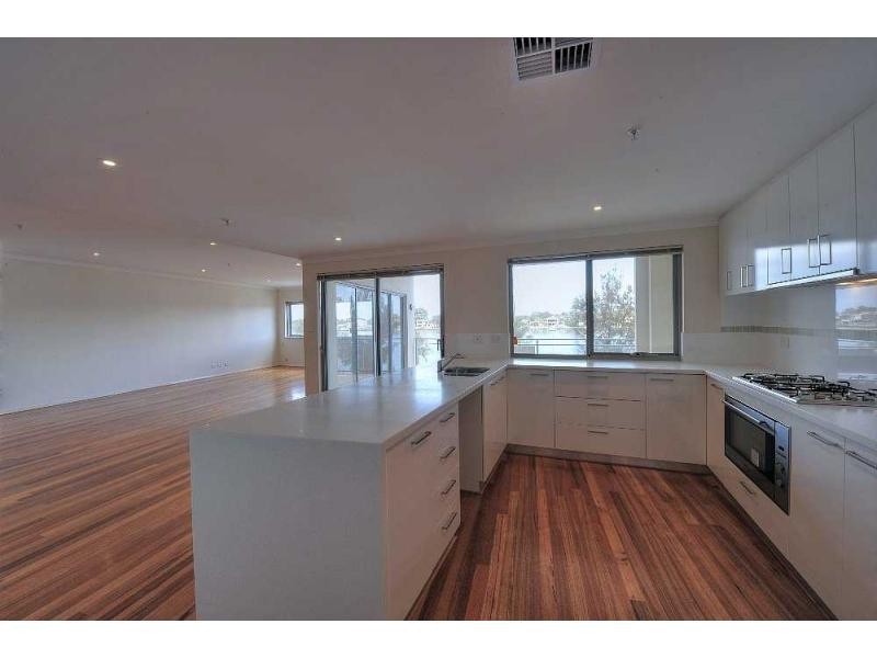 Unit 2/10 Galileo Loop, Mandurah WA 6210