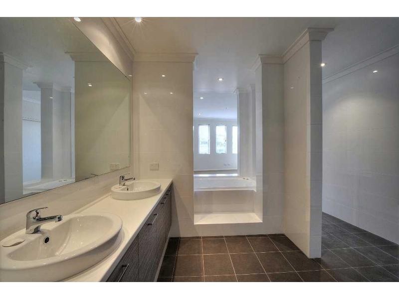 Unit 2/10 Galileo Loop, Mandurah WA 6210