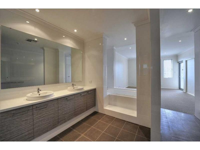 Unit 2/10 Galileo Loop, Mandurah WA 6210